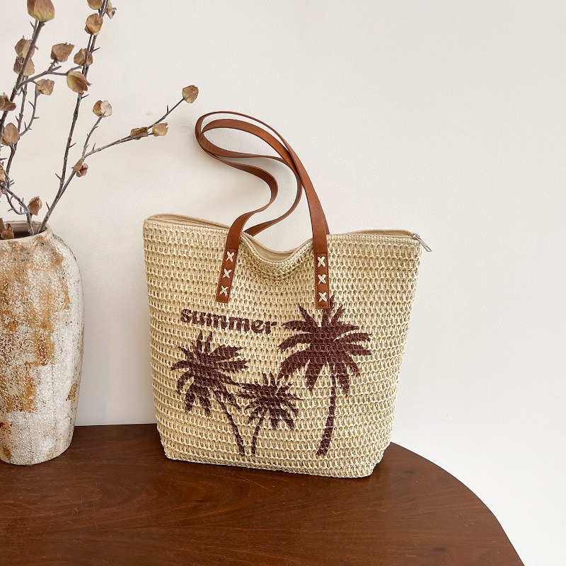 Prosta, modna torba z haftem,  – Embroidery Bali recenzja i cena
