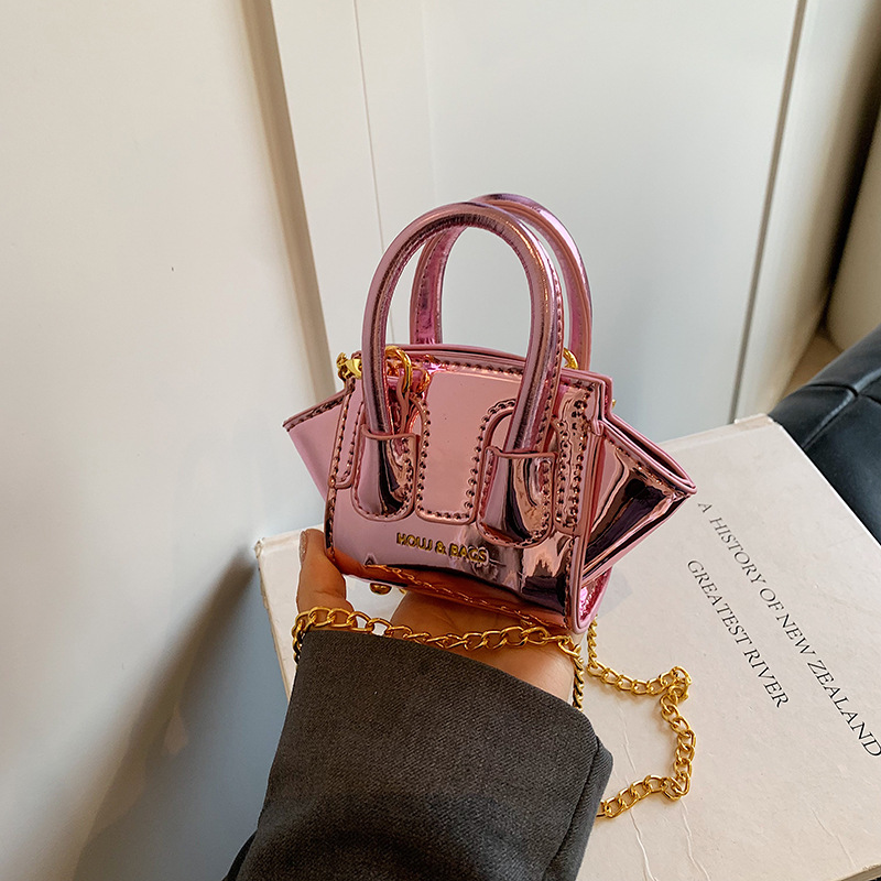 Modna Mini Torebka na Słuchawk – Embroidery Bag recenzja i cena
